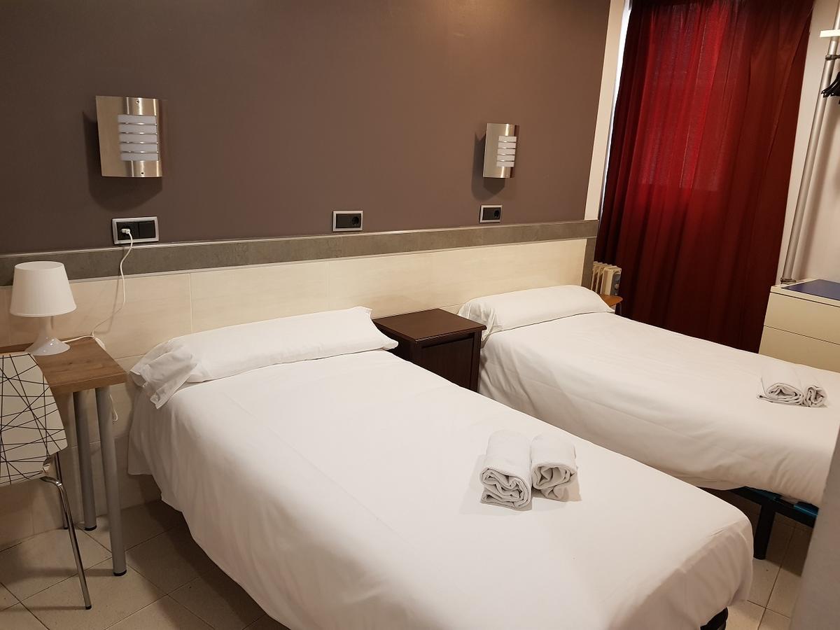 โอสตัล เลบันเต Hotel บาร์เซโลนา ภายนอก รูปภาพ